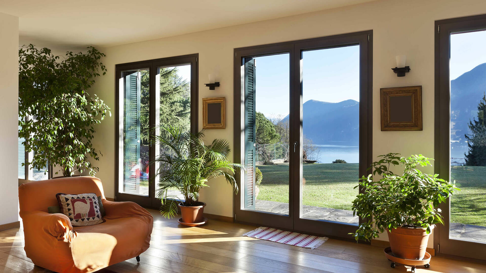 PVC-stolarija-PVC-balkonska-Cvrata-PVC-stolarija-u-boj